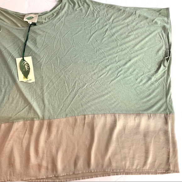 Nurture / Oversized Butterfly Green Gold Blouse - Picture 6 of 8